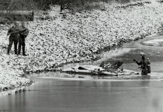 No Connection: Niagara police divers investigate submerged Camaro found in Welland Canal for link to Kristen French case