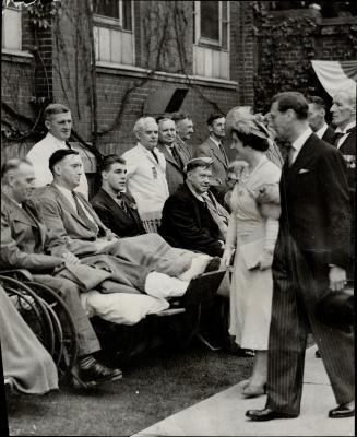 Canada's sons who were maimed or blinded in the great war were honored above most others when the King and Queen, scheduled to stay seven minutes at C(...)