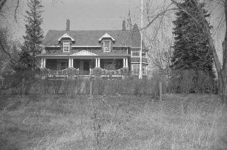 George S. Henry home