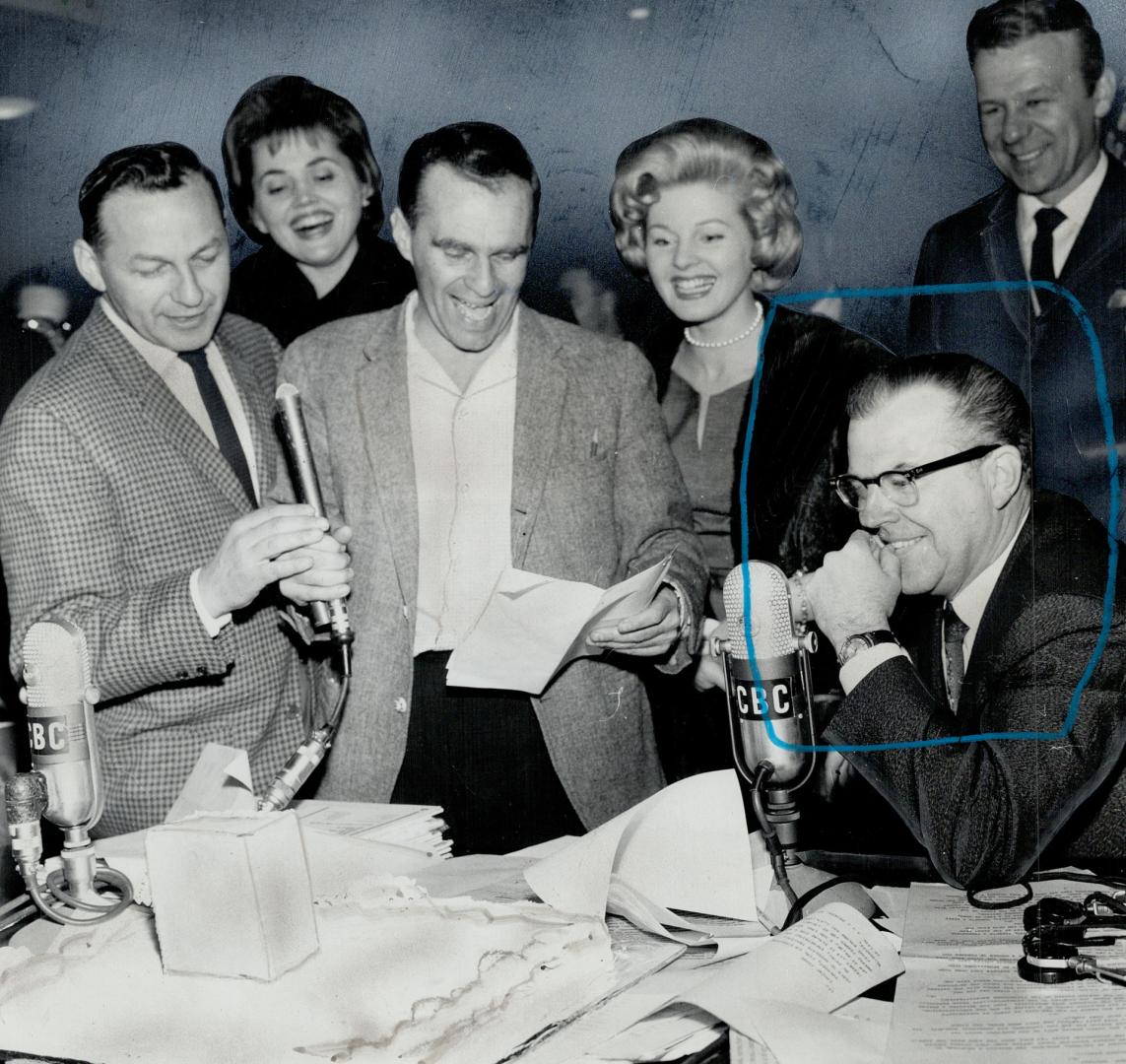 Glover's 10th Anniversary. Surprise party in CBC Studio F honors Elwood Glover, right, on 10th anniversary of his radio show. Joining in celebration a(...)