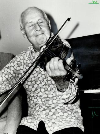 Now, that's jazz! Legendary jazz violinist Stephanie Grappelli put in a few bars in his dressing room before giving concert with Martin Taylor and Patrice Caratini at Thomson Hall last night