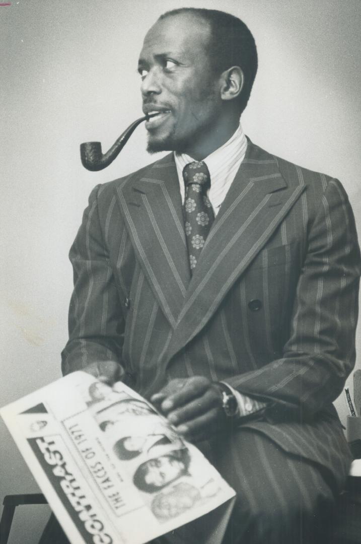 The publisher of the newspaper Contrast, Al Hamilton, is told by radicals that paper is too irrelevant, by moderates that it's too outspoken