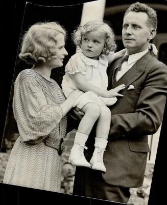 Centre, Eva Marlene is seen with her proud and happy parents, Mr