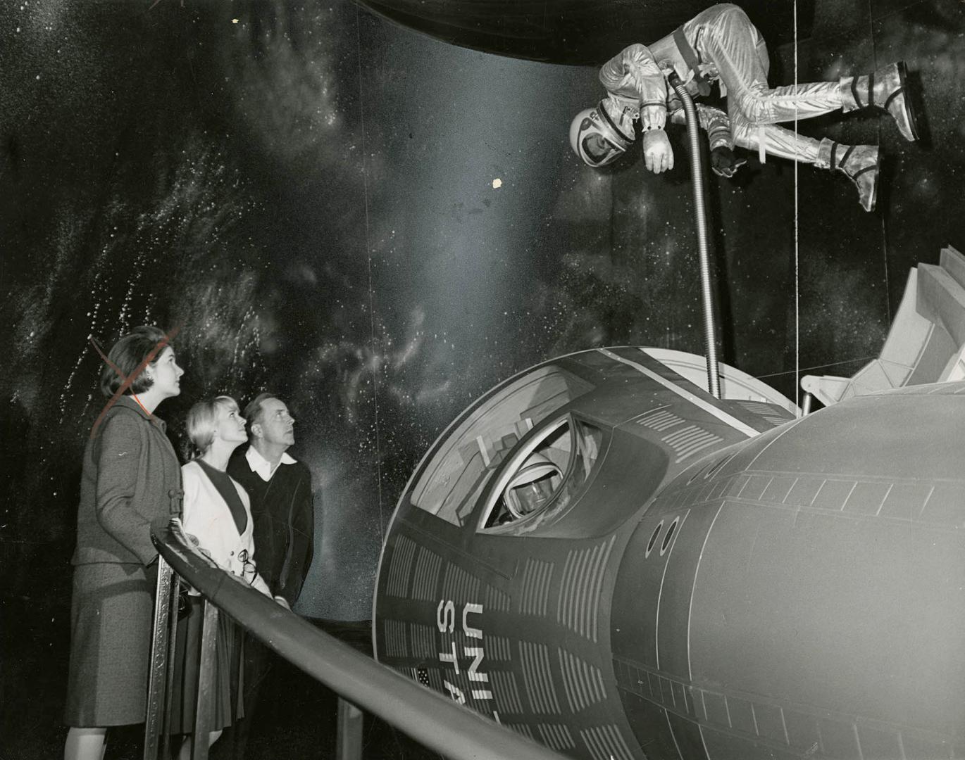 One of continents best museums is the one devoted to science and industry at Chicago