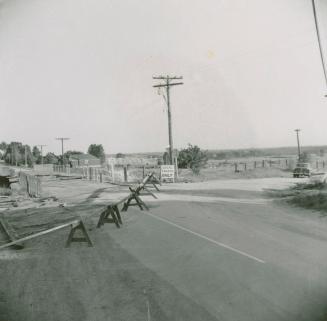 Looking southwest at intersection of Victoria Park Avenue and Old Lawrence Avenue exit