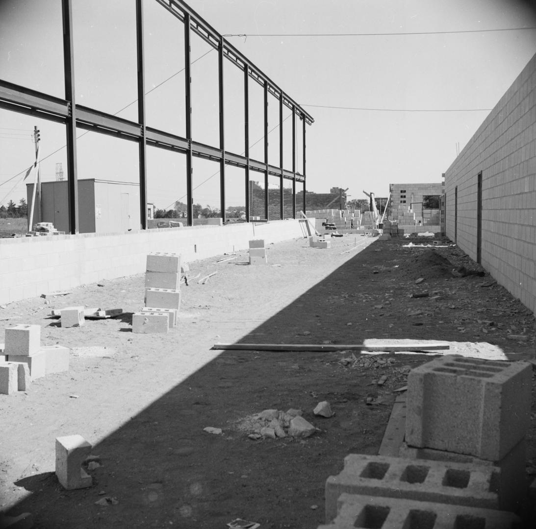 Daystrom Public School under construction, looking southwest