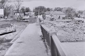 Humber River, looking northwest on Scarlett Road bridge