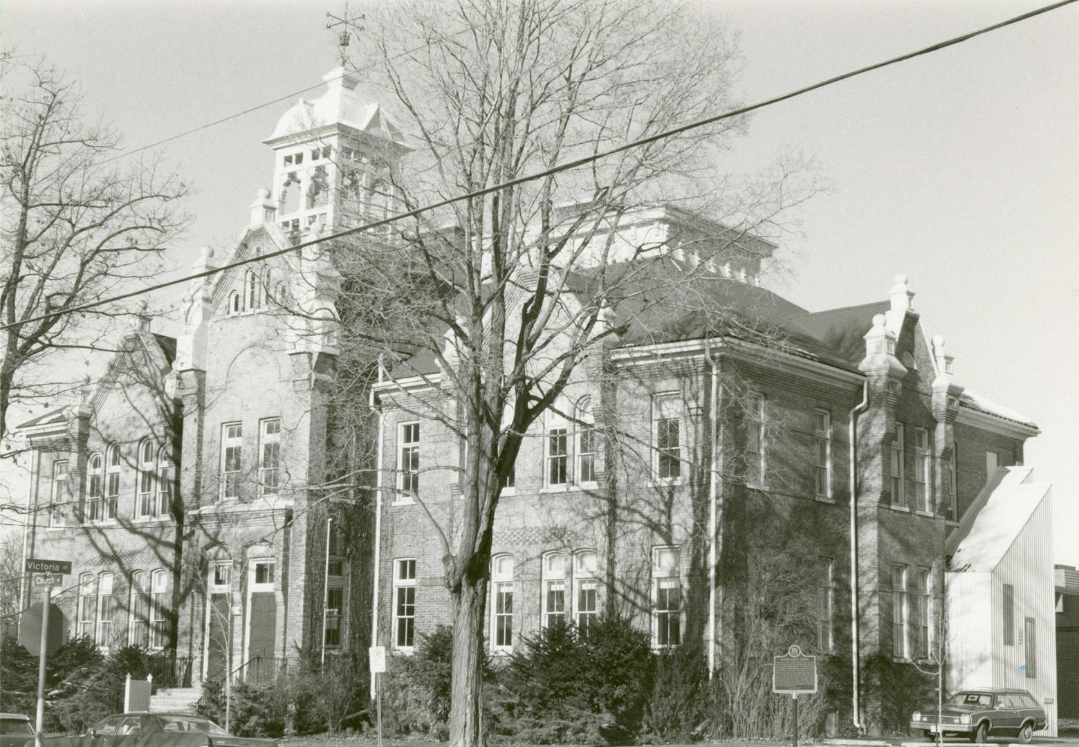 Aurora Public School