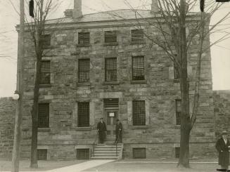 Jail at Brampton à three men escaped