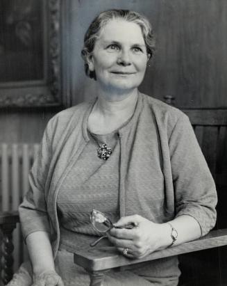 Dr. Helen Hogg