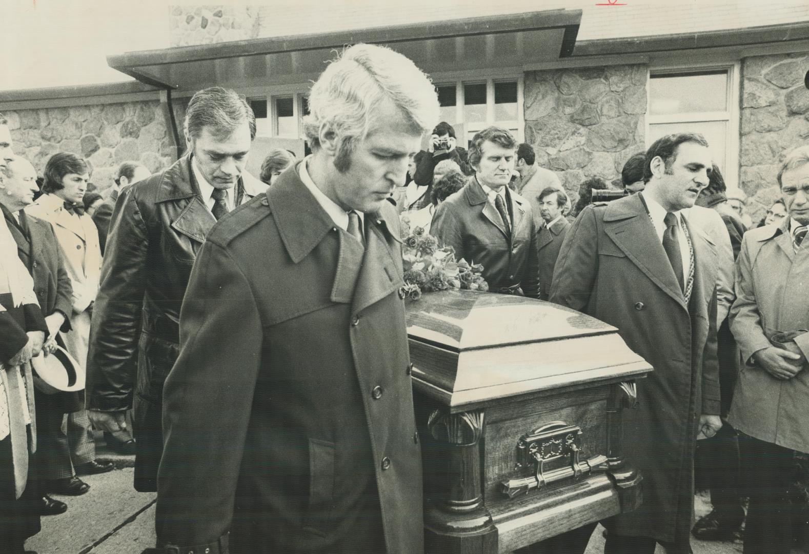 Thousands of hockey fans assembled today in Oriole-York Mills United Church to honor Tim Horton