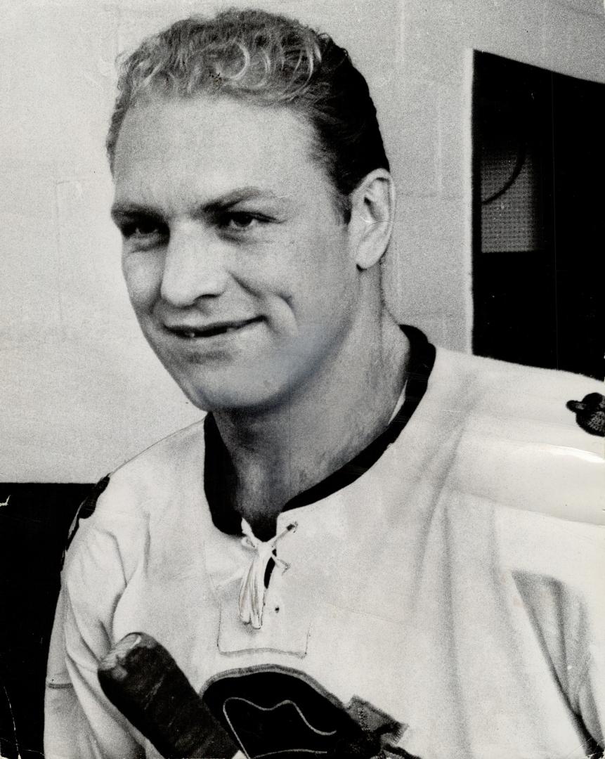 Bobby Hull. New Pay Plateau