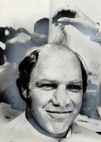 Bobby Hull may need bobby pins