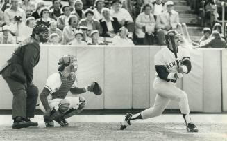 No. 27 for Reggie, New York Yankees' Reggie Jackson tags a Jerry Garvin pitch for his 27th home run of the season in the eighth inning yesterday at Ex(...)