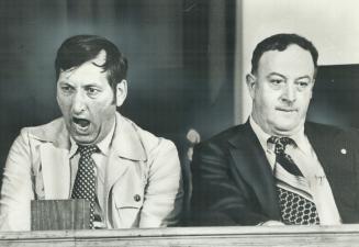 While the legislature pondered the back-to-work order for the TTC's 7,200 striking workers, business administrator Angus McFarlane (left) the Amalgama(...)