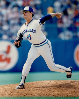 Mark Eichhorn and George Bell (top) have helped the Jays' bullpen and outfield to be better this year than they were in the first half of 1986. On a m(...)