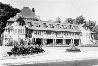 Refectory, Niagara Falls