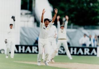 Pakistan paceman Azhar Mahmood