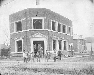 Bank of British North America, Weston Road, north east corner John St