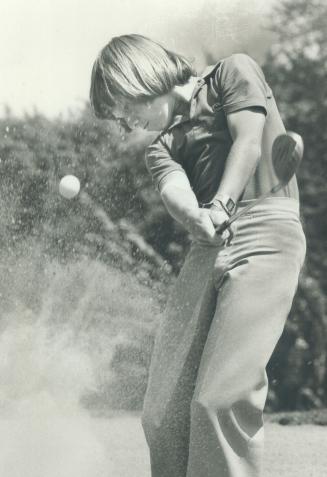 Jack Kay Jr. blasts out of a trap in Ontario Amateur qualifying