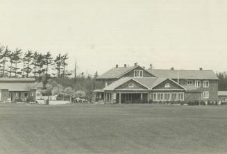 York Downs Golf and Country Club near Armour Heights, North Toronto