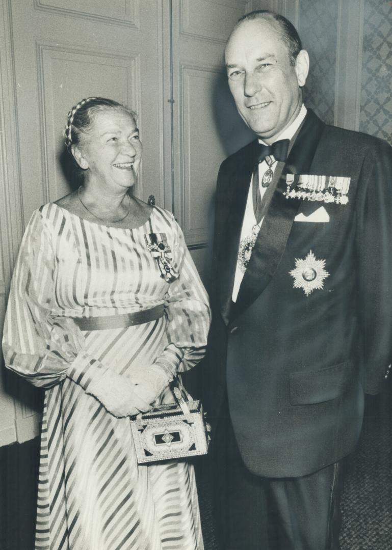 Lieutenant-Governor Pauline McGibbon with Sir Robin Gillett, Lord Mayor of London