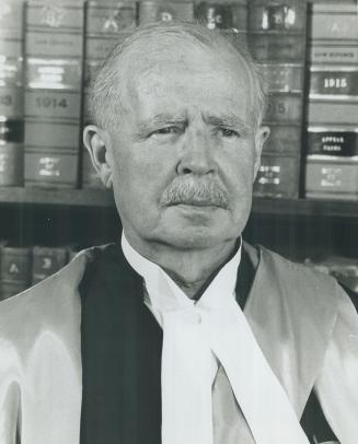 Retired Judge Frank McDonagh