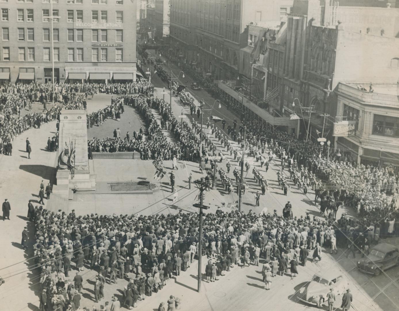 His eminence James Charles Cardinal McGuigan came home today to receive Toronto's tumultuous welcome to a famous Canadian. The parade route and the sq(...)