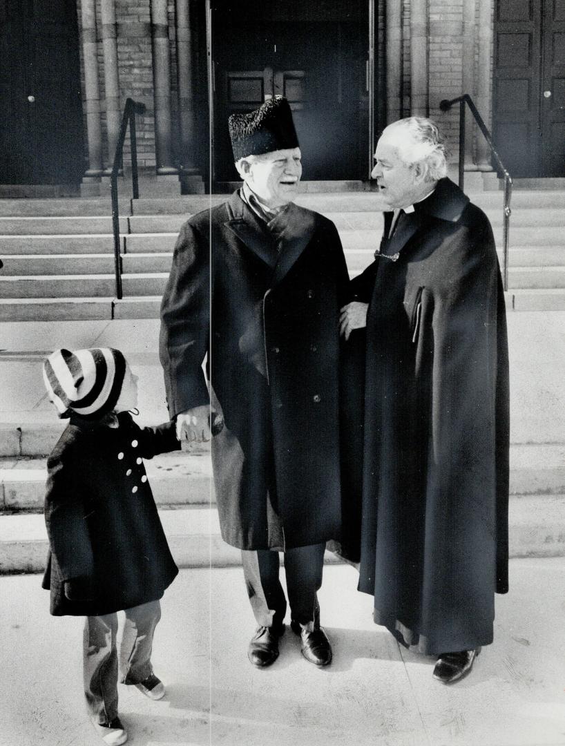 On his last full day as Governor-General, Roland Michener takes his granddaughter Joan Schatz, 5, to church yesterday at St. Anne's Anglican Church, G(...)