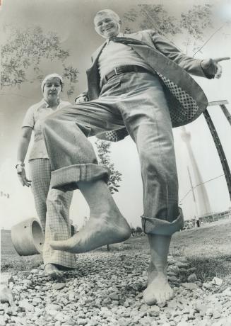 A Rocky road to relaxation. Picking his way gingerly across a bed of stones at Harborfront Park as a path to fitness, Edward Miskiman, chief executive(...)