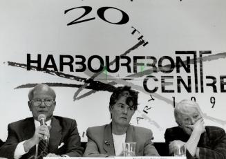 Nadine Nowlan with Norman Seagram (L) and Anne Johnston (Right)