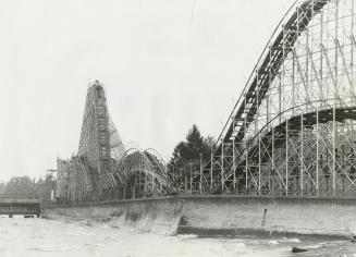 ON THE MOVE - The 44-year-old Comet is the star of the Crystal Beach Amusement Park in Fort Erie