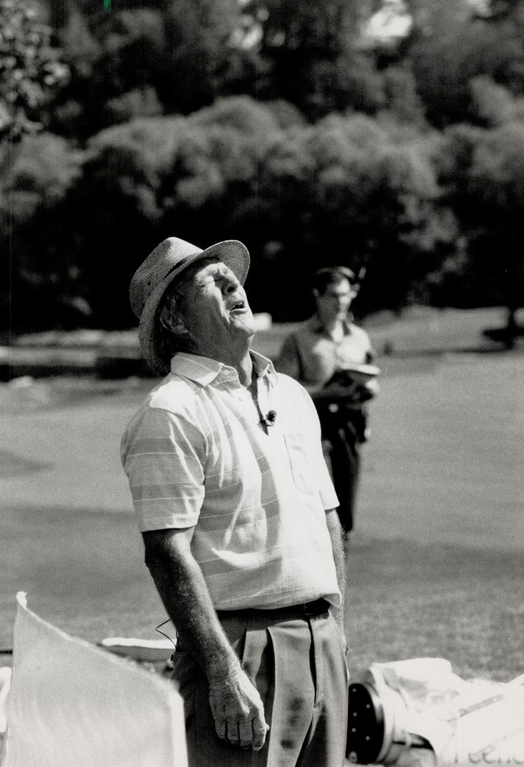 Agony and ecstasy, While Arnold Palmer, left, and Fuzzy Zoeller, right, winced over missed putts, big winner Dave Barr had the magic touch in skins playoff yesterday