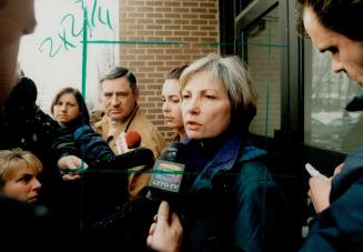 Family's Grief, The family of Matthew Parr, centre, talks outside a Brampton court yesterday after John Henry Howes, right, was jailed for killing the(...)