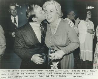 Happy days, Environment Minister John Fraser greets former MP Jean Pigott with a kiss at a Conservative cocktail party to celebrate the opening of Par(...)