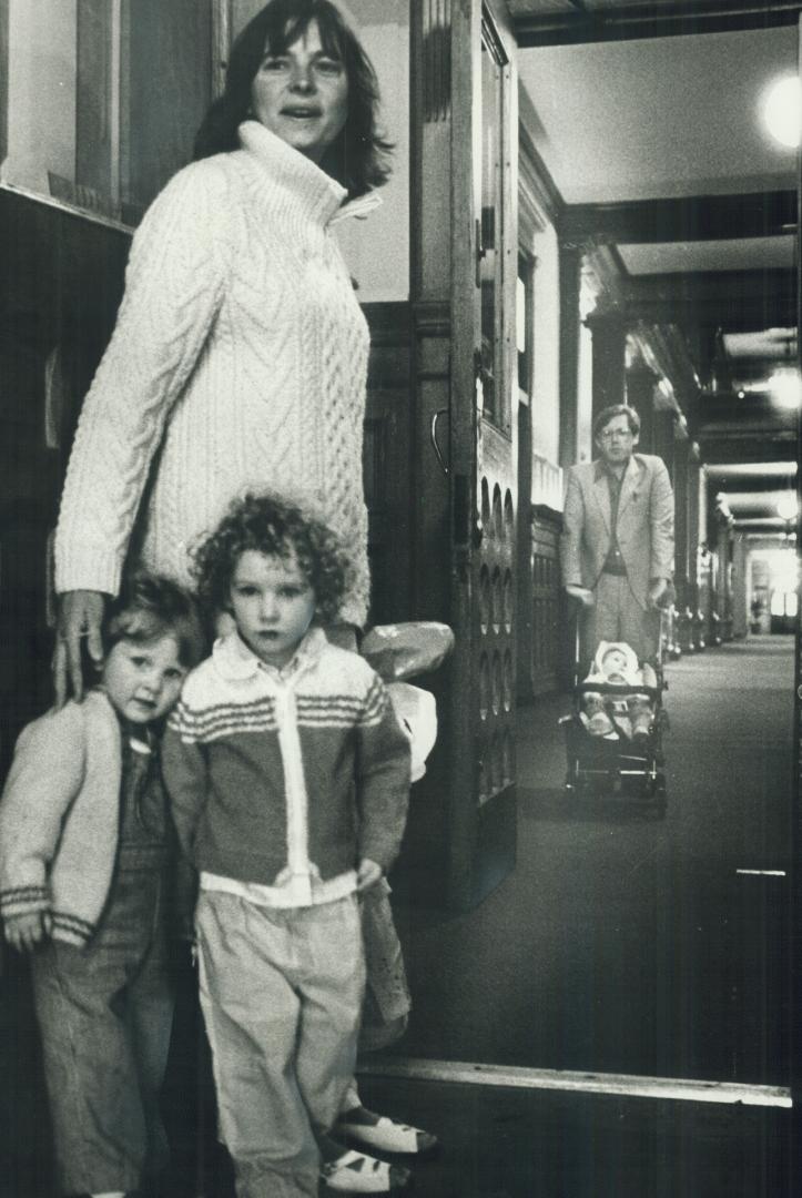 Waiting game, Arlene Perly Rae with daughters Lisa, left, and Judith wait patiently at the Ontario Legislature along with her husband, New Democractic(...)