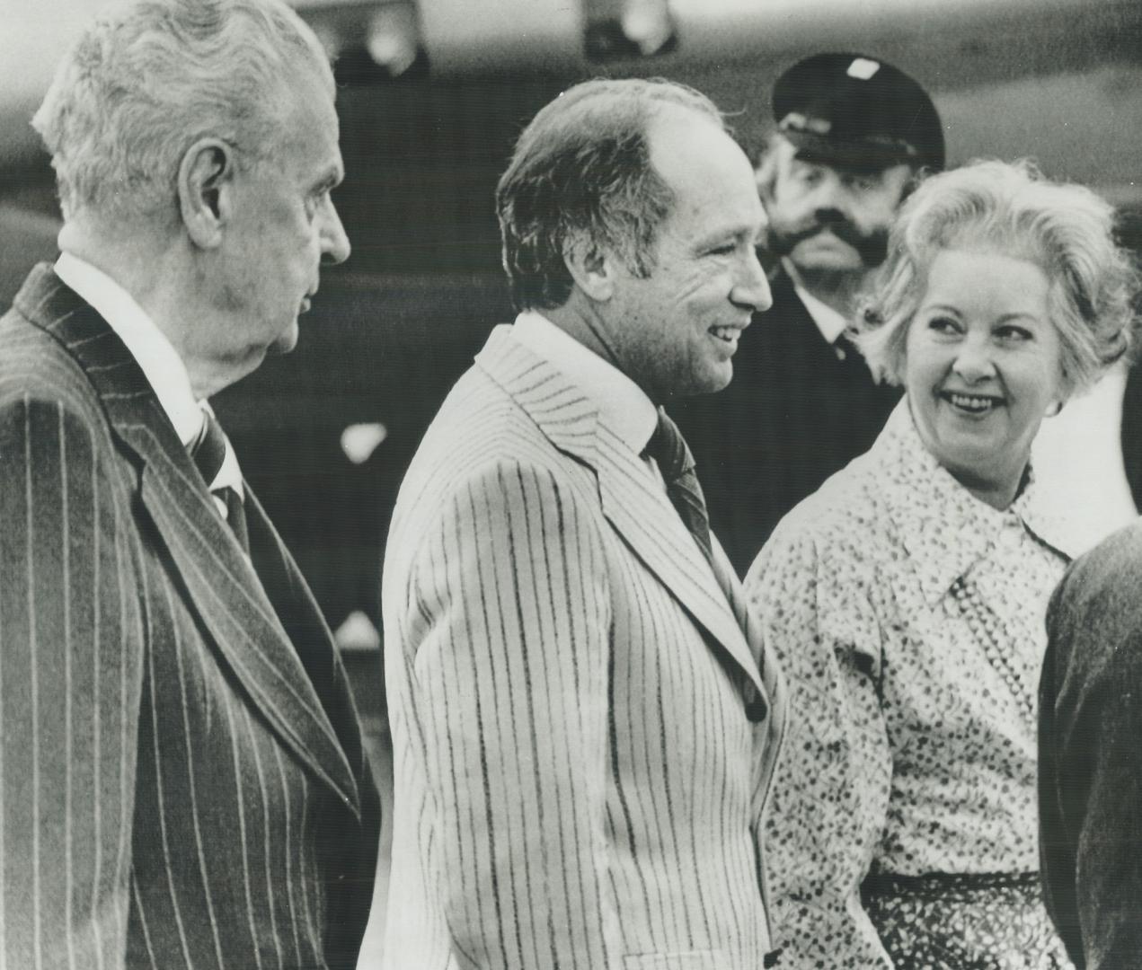 Judith Hart, Minister for Oversea's Development meets Canadian Prime Minister Pierre Elliott Trudeau