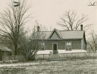 Old home on lot North of paper works, Don Valley, recently sold