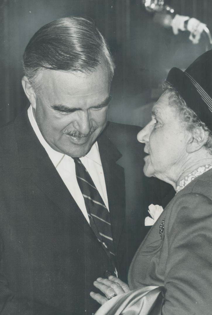 Ladies got to the leaders. Es got the ear, at least, of party leaders at campaign rallies yesterday for Ontario's Oct. 17 election. Left, and enthusia(...)