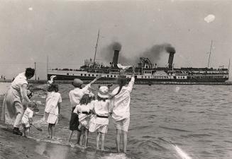 Chippewa (1893-1939), approaching Toronto through Eastern Gap