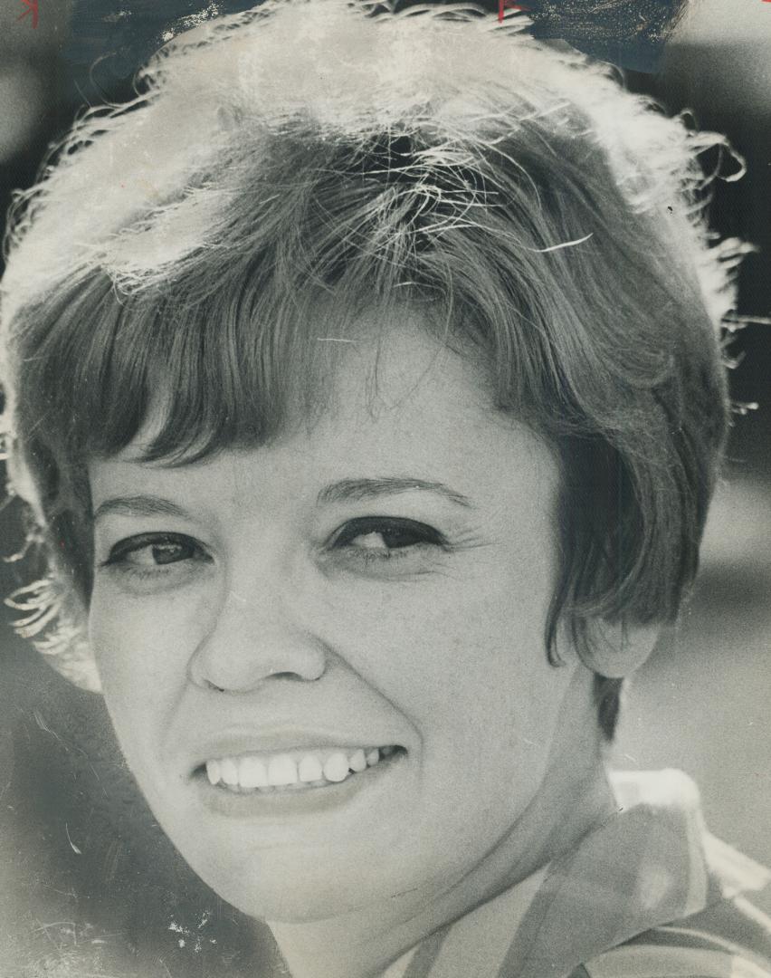 Mrs. Carol Ruddell made Scarborough history when she became the first alderman to give birth while in office. She entered politics because she felt th(...)