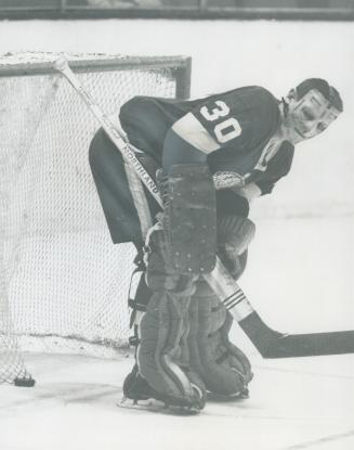 Gentlemen, the kings. Meet the Los Angeles Kings, and if these two look familiar, you're right. They're coach Red Kelly (left) and goaltender Terry Sa(...)