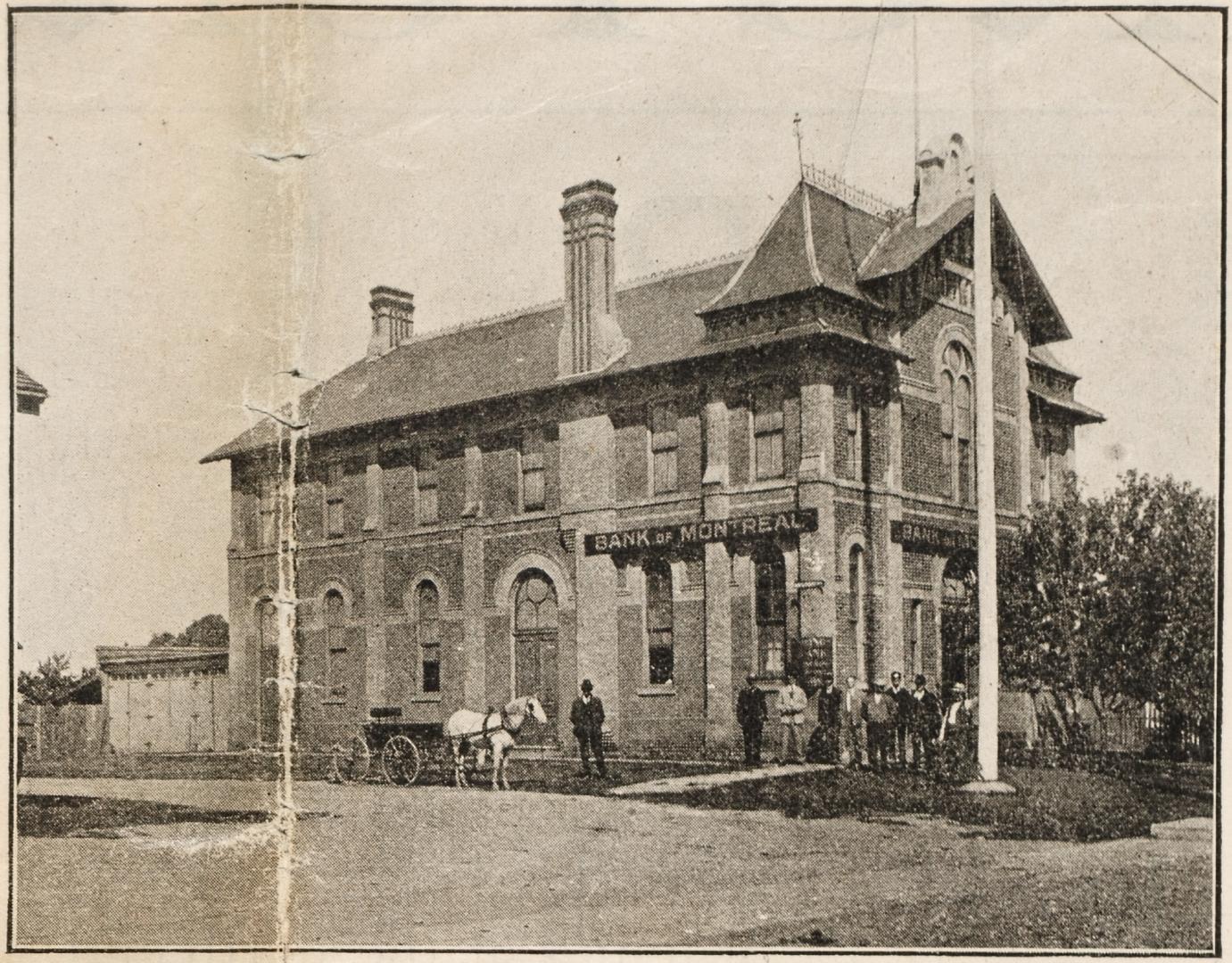 North Toronto Town Hall and Bank of Montreal temporary branch, Yonge Street, northwest corner o…