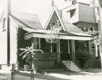 Elm Grove Avenue, west side, between King Street West and Queen Street West, Toronto, Ontario