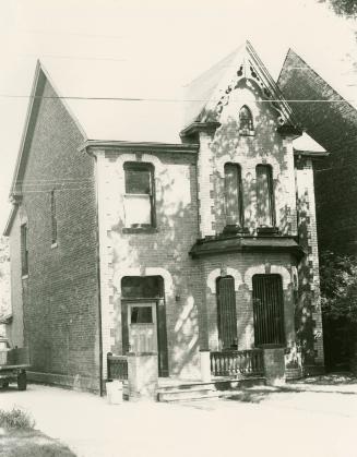 Elm Grove Avenue, east side, between Melbourne Avenue and King Street West, Toronto, Ontario