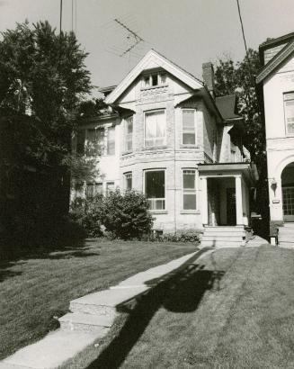 Dunn Avenue, east side, between King Street West and Springhurst Avenue, Toronto, Ontario