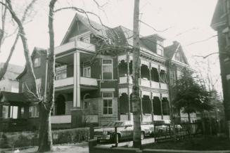 Dowling Avenue, west side, between Queen Street West and Laxton Avenue, Toronto, Ontario