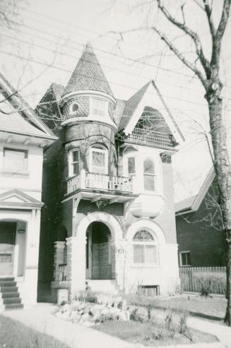 Macdonell Avenue, east side, between Pearson Avenue and Seaforth Avenue, Toronto, Ontario