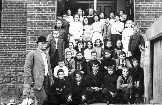 Swansea Public School, Windermere Avenue, east side, south of Waller Avenue, class portrait of Junior and Senior fourth grades with principal Mr. Clipperton