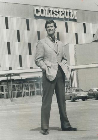 Jim Hawkins, master of ceremonies for the Home Show, likes suit with linen-weave look.